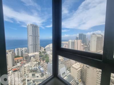 Apartment for sale in Ain Mreisseh 1,350.000$ للبيع في عين المريسة