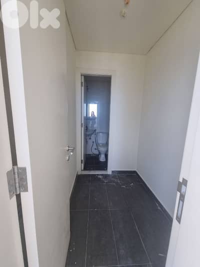 Apartment for sale in Ain Mreisseh 1,350.000$ للبيع في عين المريسة