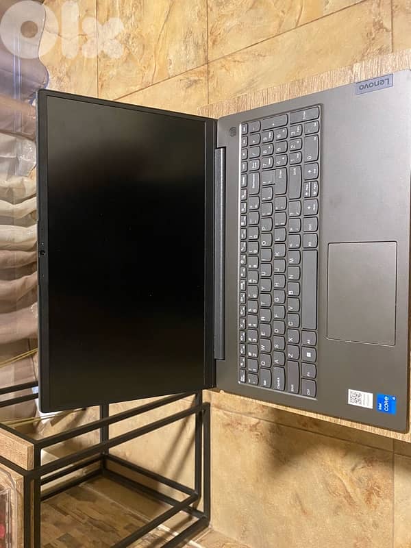 lenovo v4 0