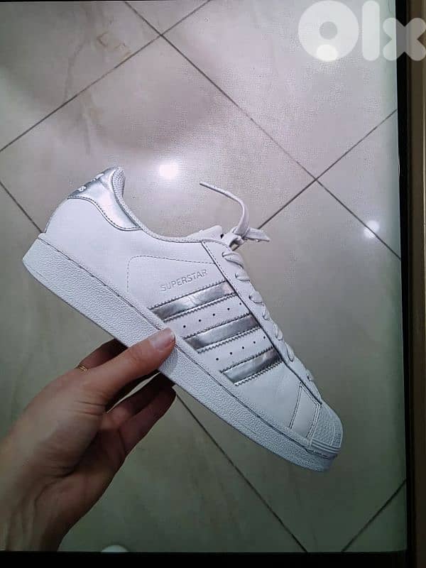 Adidas shoes size 41.5 5