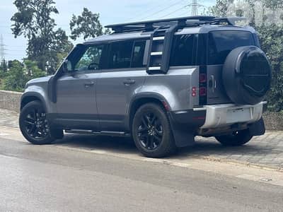 Defender 110 P400 V6 ( Clean Carfax ) 7 seats