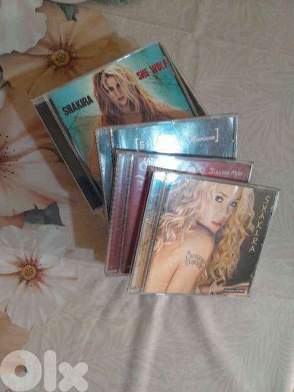 shakira 0