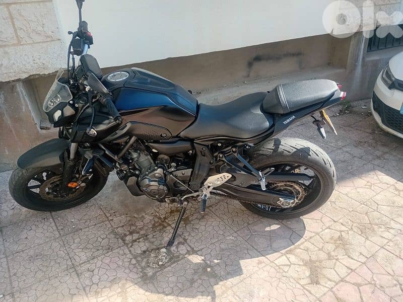 Yamaha MT-07 1