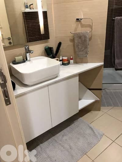 Yearly Rent: $1,400 Furnished 2BR Apt Achrafieh / Rmeil
