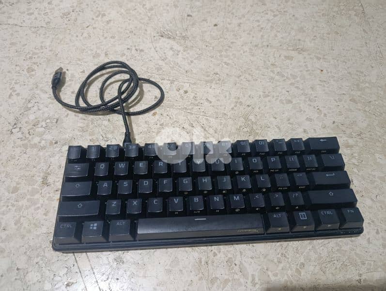 mechanical keyboard (hyperx alloy origin 60) 0