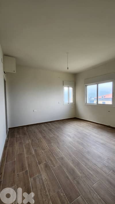 280 SQM Apartment For Sale In Qennabet Broumana شقة للبيع #RH35254