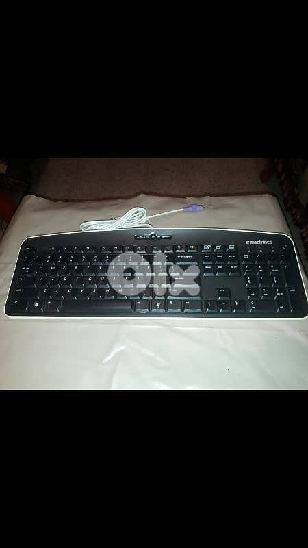 e machines Model KB0511 mechanical black QWERTY English wired keyboard 3