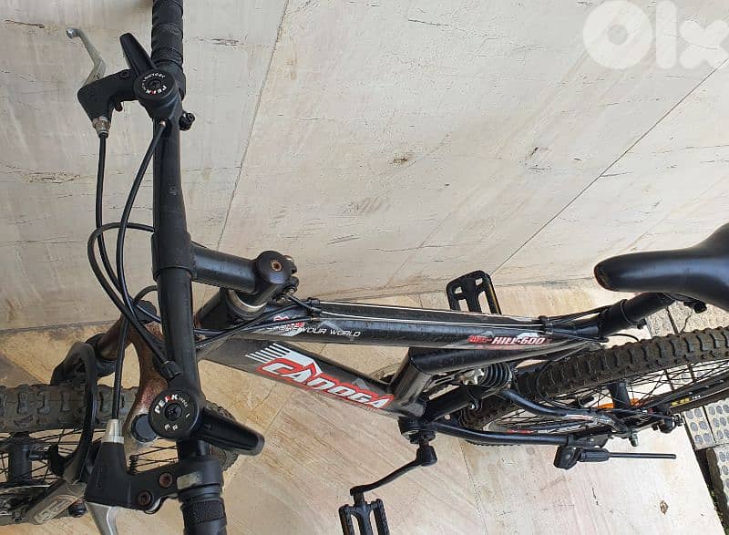 Canoga bike 21-speed shimano disc brakes 1