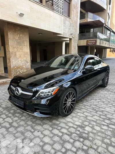 Mercedes C 300 coupe AMG-line 4matic 2019 black on basket-clean carfax