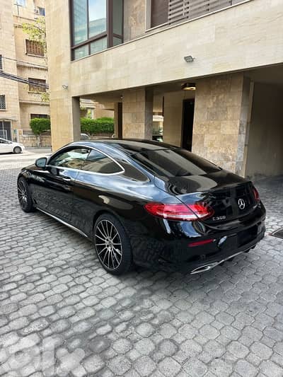 Mercedes C 300 coupe AMG-line 4matic 2019 black on basket-clean carfax