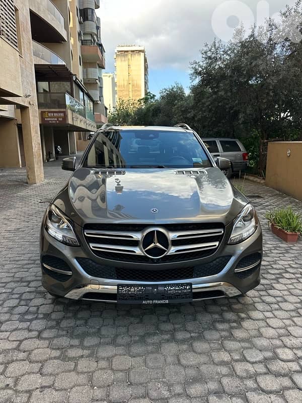 Mercedes GLE 350 4matic 2018 gray on black (clean carfax) 0