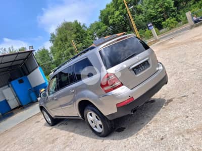 Mercedes-Benz GL-Class 2007 V8 7 seats