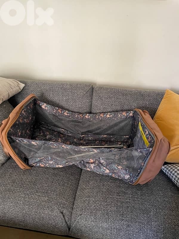 bizzi growin baby bed bag 2