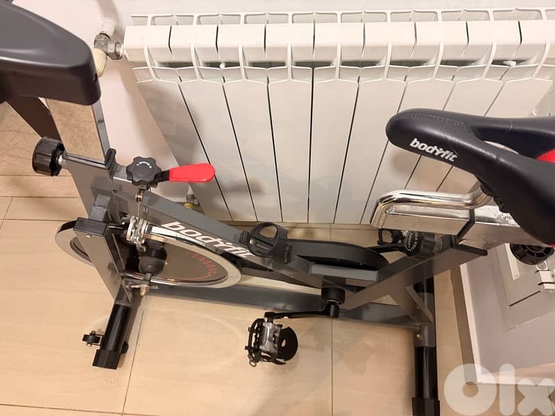spinning bike like new 0