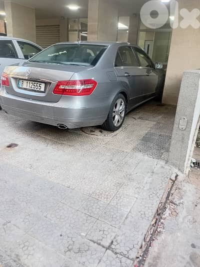 Mercedes-Benz E-Class 2011