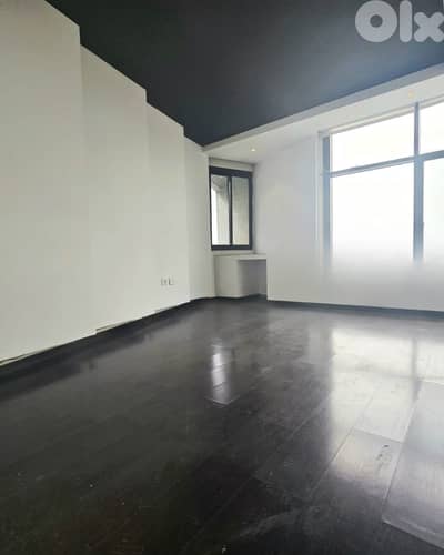 RAO26-5096 Office 86 m2 for Rent – Hazmieh