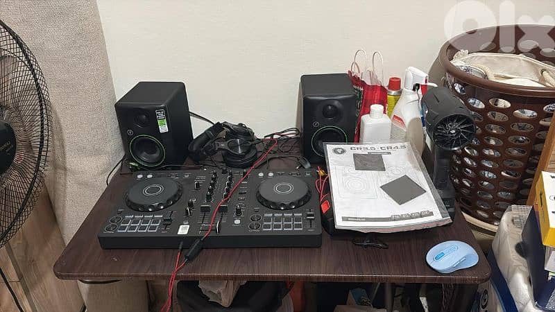 DJ set barely used twice 0
