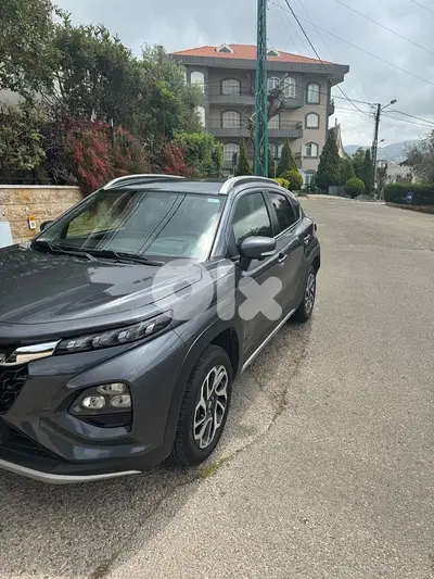 Suzuki FRONX 2025