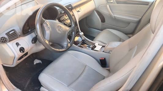 مرسيدس بنز 240/260/280 2004