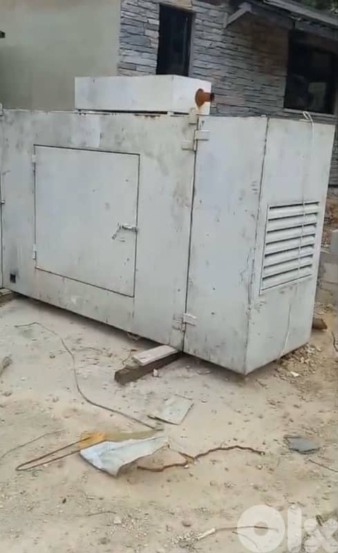 Perkins 30kva used good condition plus katem $3500 aley 0