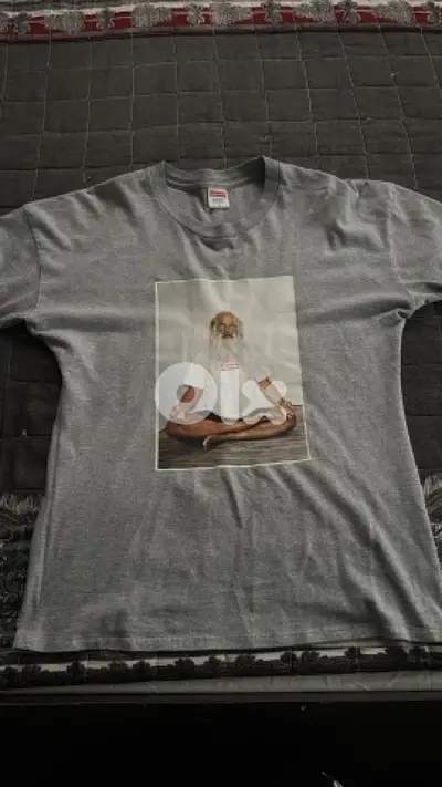 supreme Tshirt