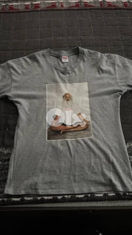 supreme Tshirt 0