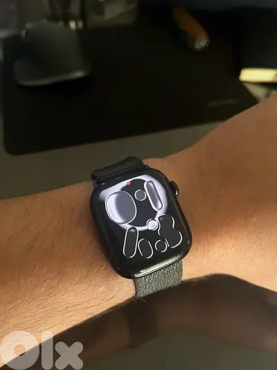 Apple Watch Series 10 - 42mm Aluminum + GPS
