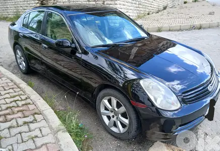 Infiniti.  4 doors.  2003