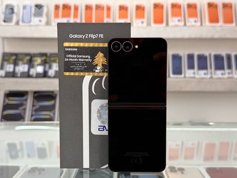 Samsung z flip7 FE 256 Gb 8Ram in excellent condition 0