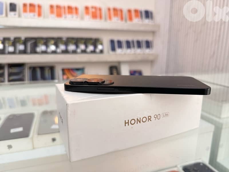 Honor 90 lite 256 Gb 8 Ram - mint condition 2