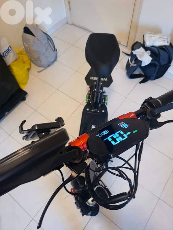 electric scooter negotiable 3