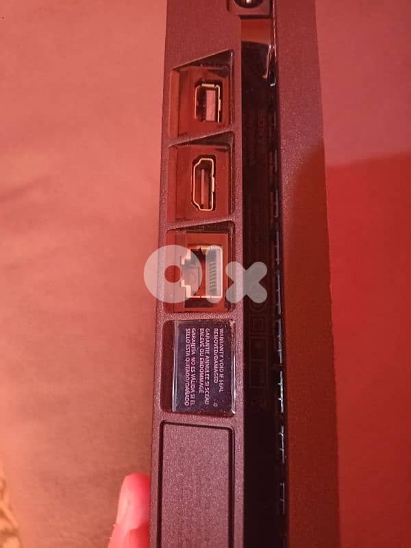 ps4 slim m3adale 3layha 10 games 4