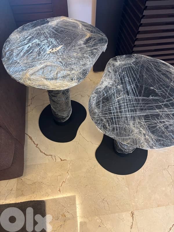 set of 2 tables 3