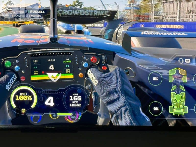 Logitech G923 racing wheel+ stand 10