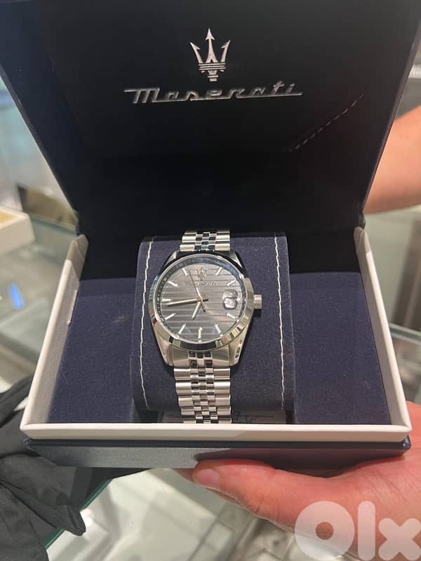 maserati watch 0