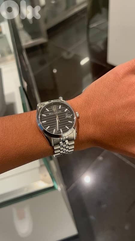 maserati watch 2