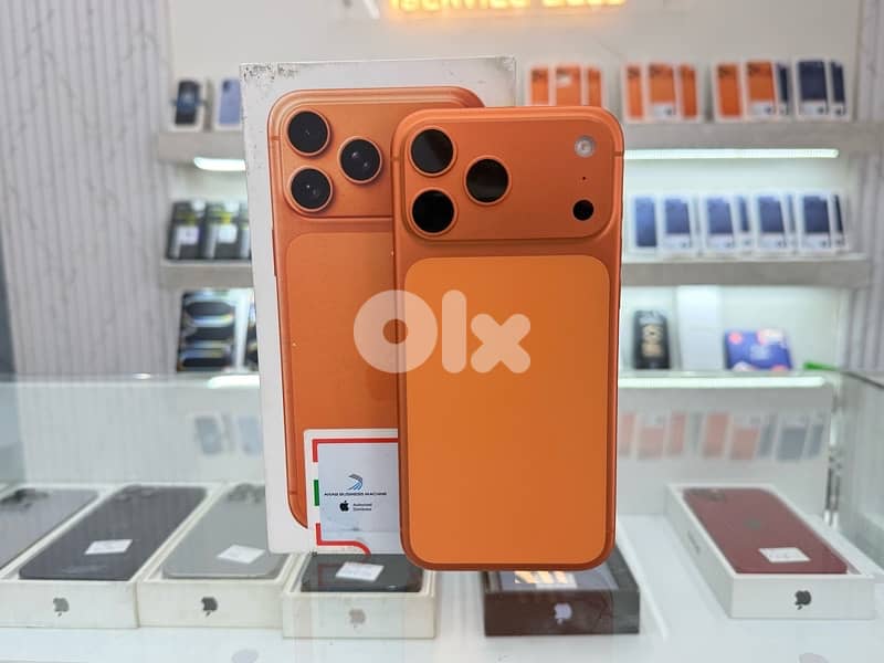 IPhone 17 pro max 256 Gb 2 years warranty excellent condition cycle 56 0