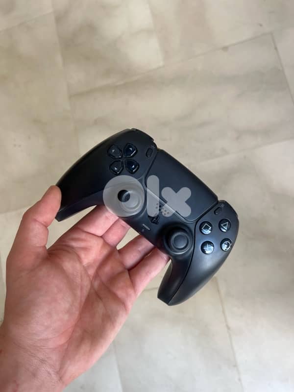 ps5 controller used like new 0