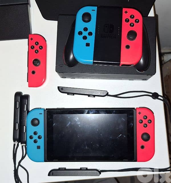 Used Nintendo switch 5 Joycons 0
