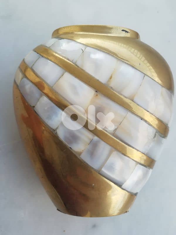 تحفة نحاس مصدفة 2