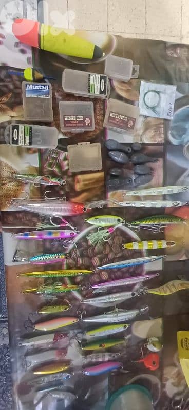 عدة صيدلرمادي 30-260g لحمرا30-300g حقون برا 250$ بدي بيعون $بي 130 3