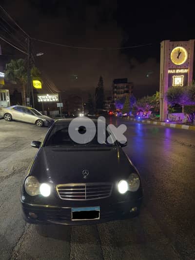 Mercedes-Benz C-Class 2005
