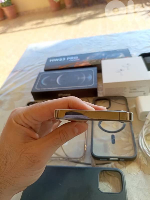iphone 12 pro 2