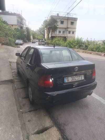 فولكسفاغن بولو 2001
