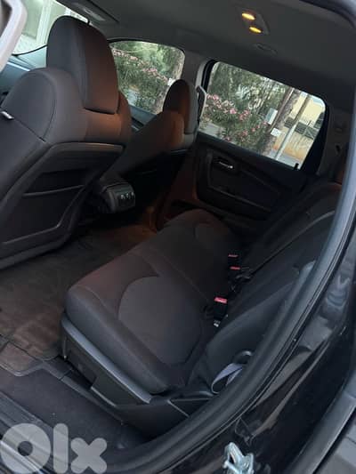 Chevrolet Traverse 2011 one lebanease owner