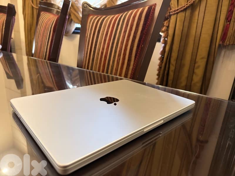 Macbook Pro M3 512/8 2