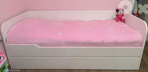 baby girl bedroom