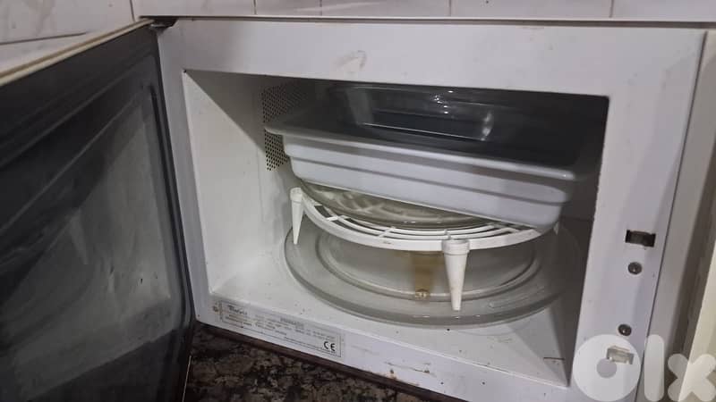 Microwave and electric oven 3