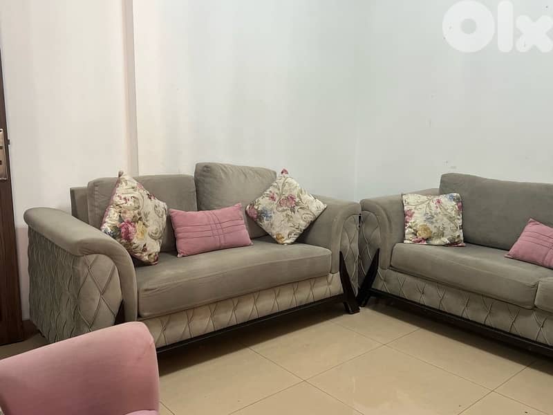 salons and furniture for sale 8