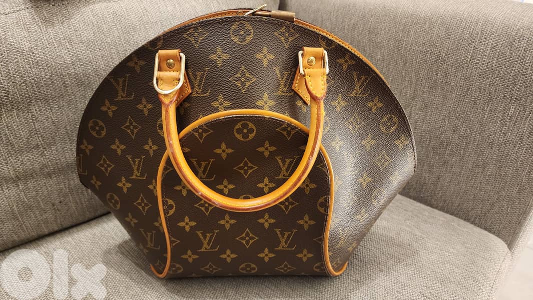 Louis Vuitton 0